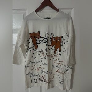 Cat Graphic T-Shirt in White and Brown